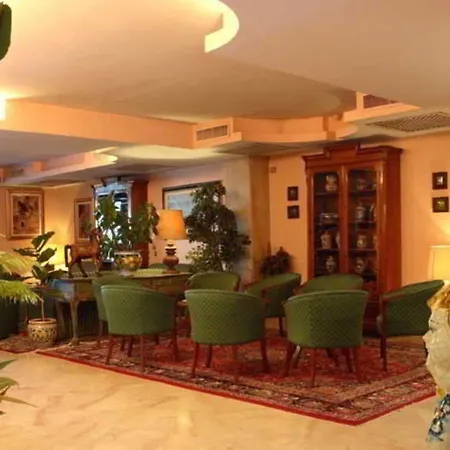 Готель Colleverde Park 4*