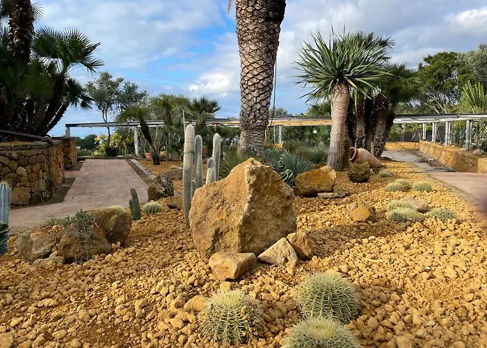 科尔沃德花园酒店 酒店